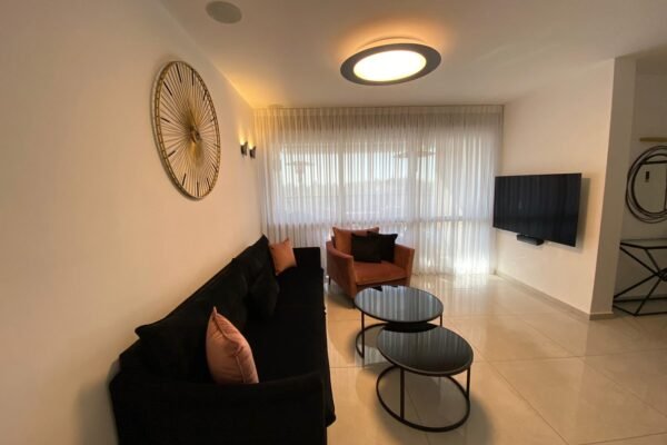 0c0bcb8a-27dd-45ba-bb9f-eb54db1a1c91