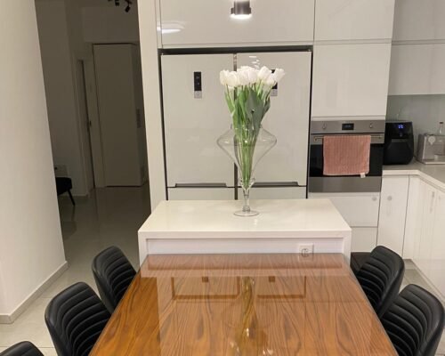 2eee1aa7-7ef9-40ba-8d7b-bacd86195b86