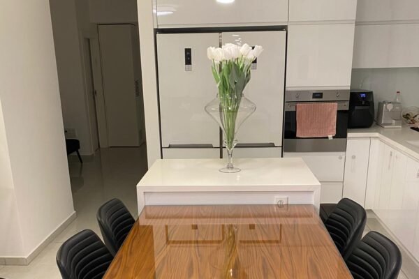 2eee1aa7-7ef9-40ba-8d7b-bacd86195b86