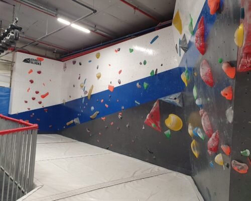 a76ea37b-22cc-4813-a36b-3f8c2cf5f995