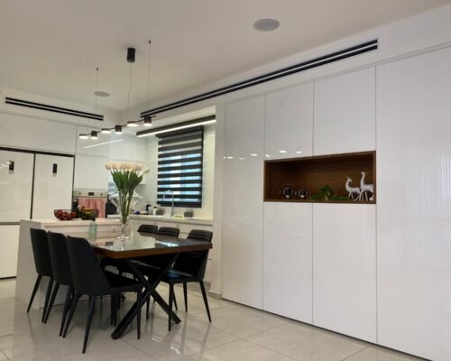 c03346a7-c1b3-4119-82d5-6a0ca4188cde